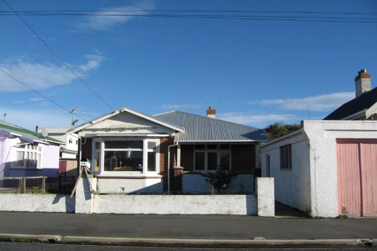 Photo of property in 124 Hargest Crescent, Saint Clair, Dunedin, 9012