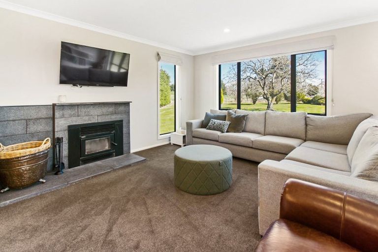 Photo of property in 414 Naughton Road, Kerrytown, Timaru, 7975