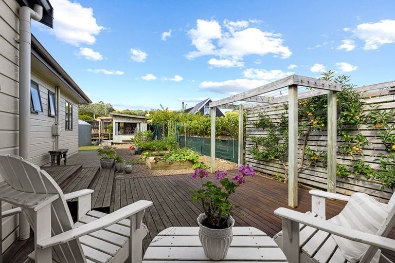 Photo of property in 114 Matakana Valley Road, Matakana, Warkworth, 0985