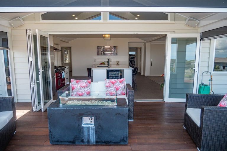 Photo of property in 11 Midgard Road, Coopers Beach, 0420