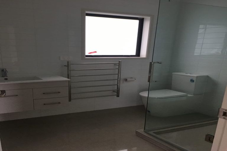 Photo of property in 183 Spur Road, Stillwater, Silverdale, 0993