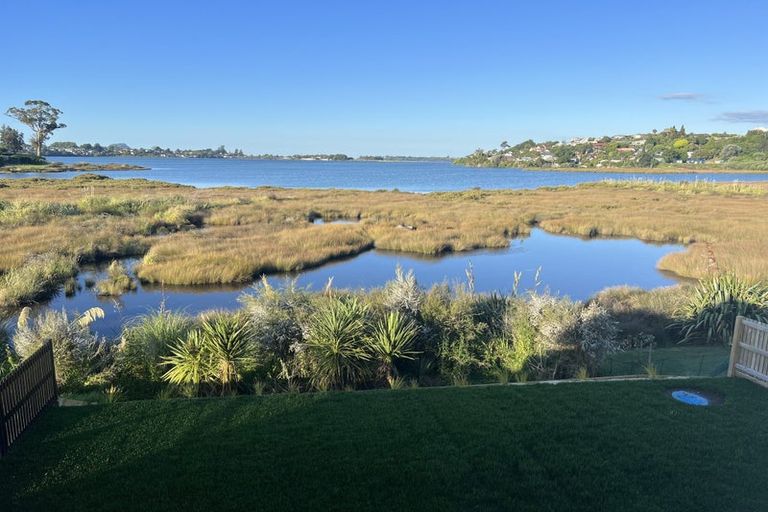 Photo of property in 33 Hinaki Street, Poike, Tauranga, 3112