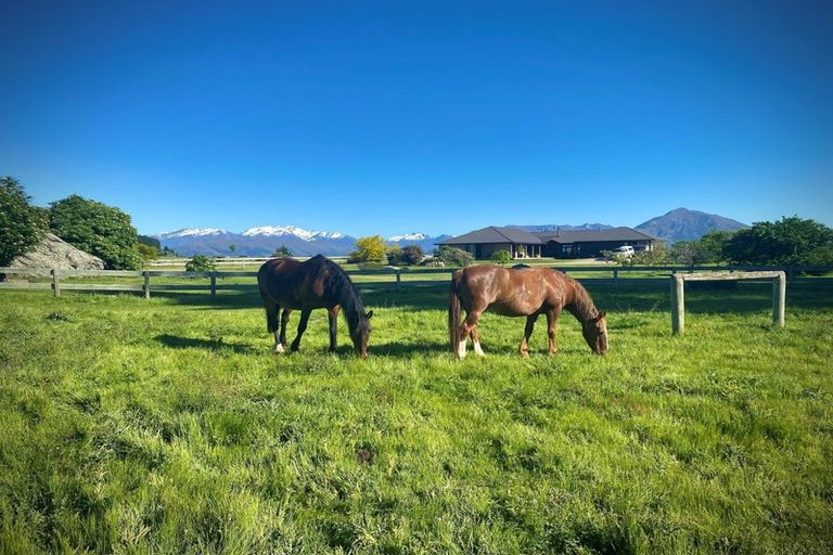 Photo of property in 182 Stevenson Road, Wanaka, 9382