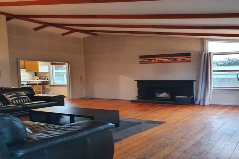 Photo of property in 16 Orrick Crescent, Avondale, Christchurch, 8061