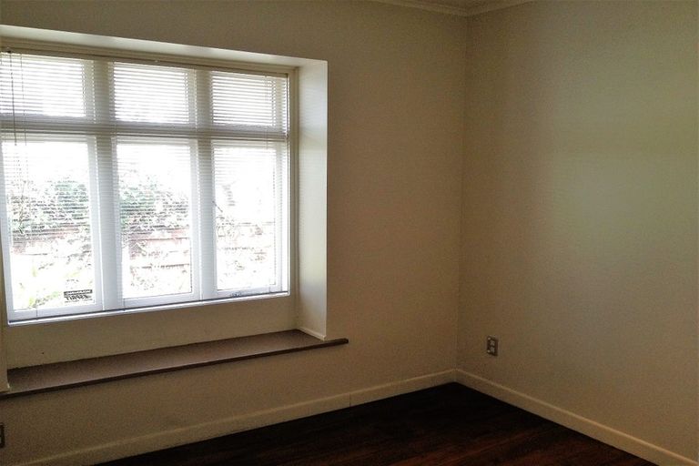 Photo of property in 352 Lake Road, Takapuna, Auckland, 0622