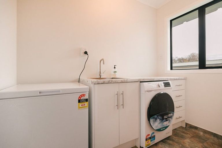 Photo of property in 14 Pollen Street, Woodville, 4920