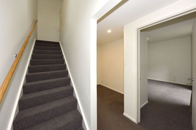 Photo of property in 2/24 Whitmore Street, Edgeware, Christchurch, 8013