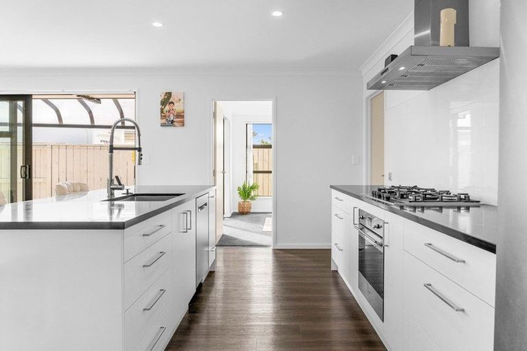 Photo of property in 3 Cotula Way, Papamoa Beach, Papamoa, 3118