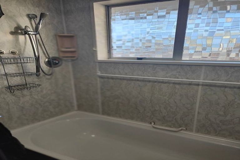 Photo of property in 14f Wesley Street, South Dunedin, Dunedin, 9012