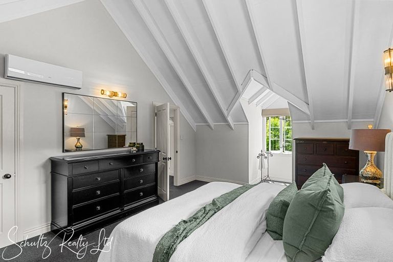 Photo of property in 3251 Paparoa-oakleigh Road, Paparoa, 0571