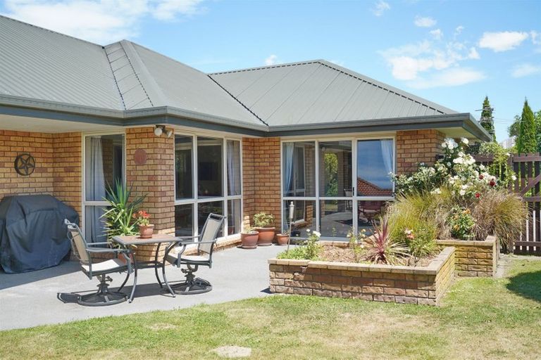 Photo of property in 34 Shenley Drive, Belfast, Christchurch, 8051