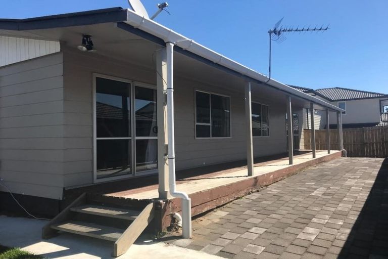 Photo of property in 30 Ridgeway Road, Pukekohe, 2120