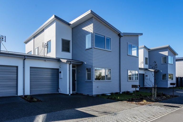 Photo of property in 3 Kakapo Lane, Redwood, Christchurch, 8051