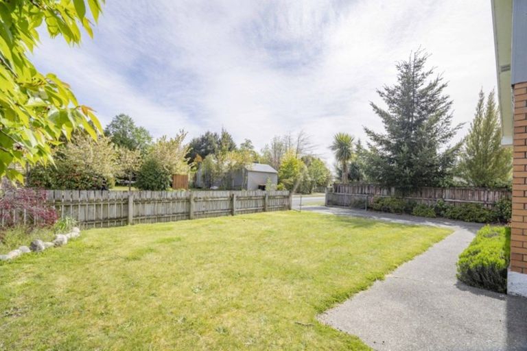 Photo of property in 42 Westmere Place, Manapouri, 9679