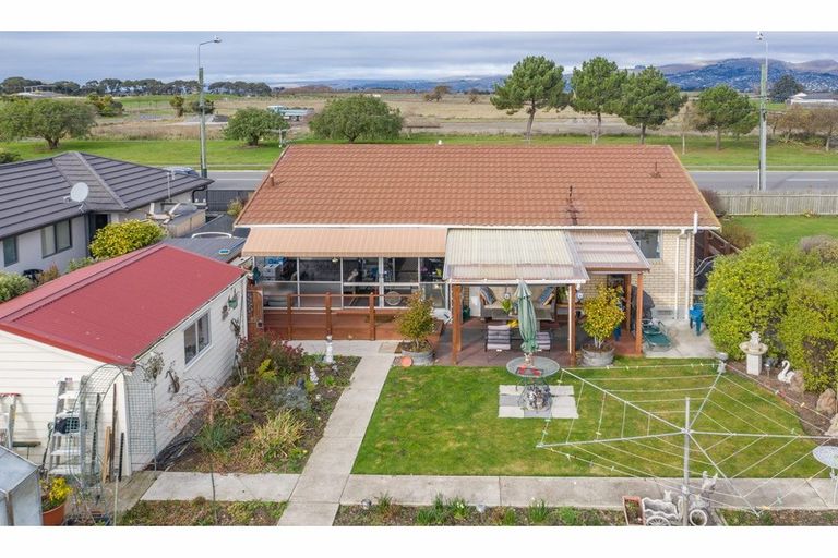 Photo of property in 481 Pages Road, Bexley, Christchurch, 8061