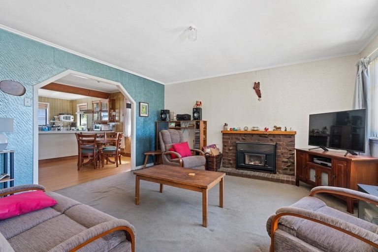 Photo of property in 52 Norton Street, Te Kopuru, 0391