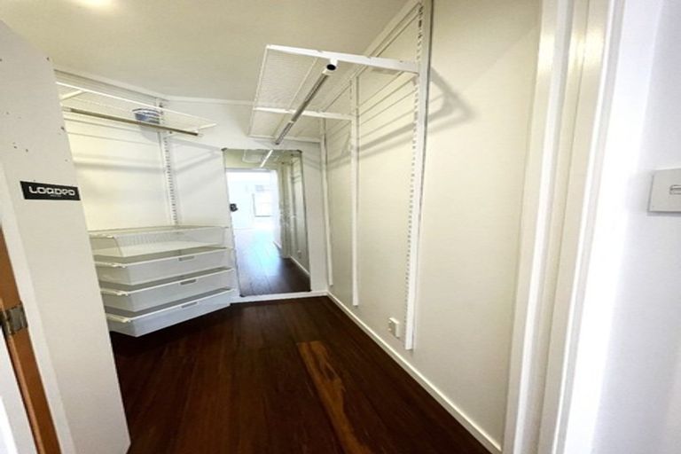 Photo of property in 7 Cherub Place, West Harbour, Auckland, 0618