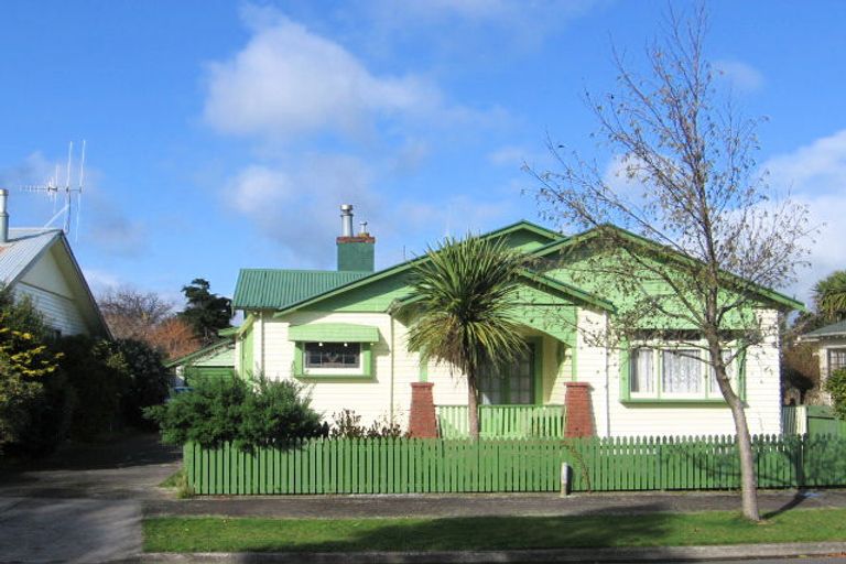 Photo of property in 25 Miro Street, Takaro, Palmerston North, 4410