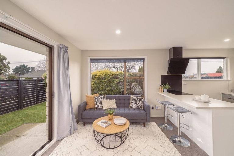 Photo of property in 1/78 Middlepark Road, Sockburn, Christchurch, 8042