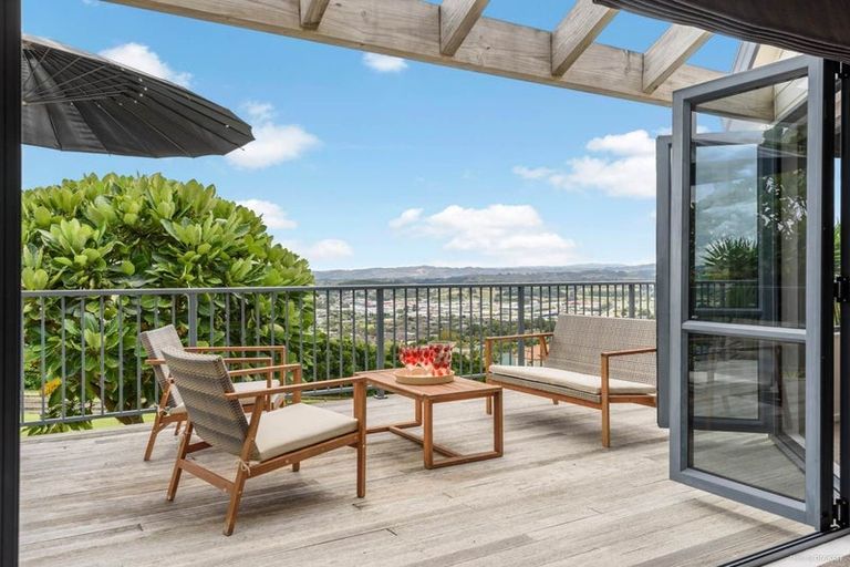 Photo of property in 93 Anzac Road, Pukekohe, 2120