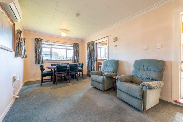 Photo of property in 33 Parsonage Road, Waimate, 7924