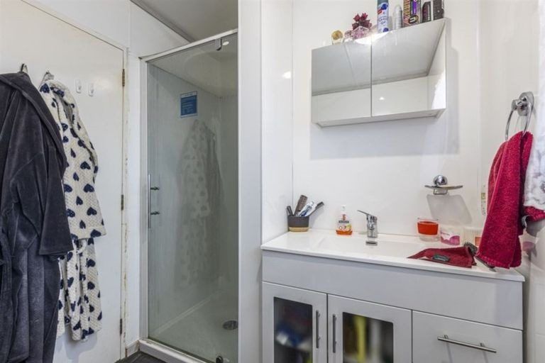 Photo of property in 16 Rosedale Crescent, Cloverlea, Palmerston North, 4412