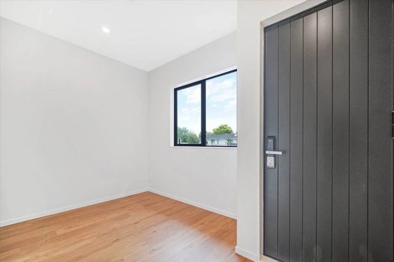 Photo of property in 3/32 Sunlands Drive, Manurewa, Auckland, 2102