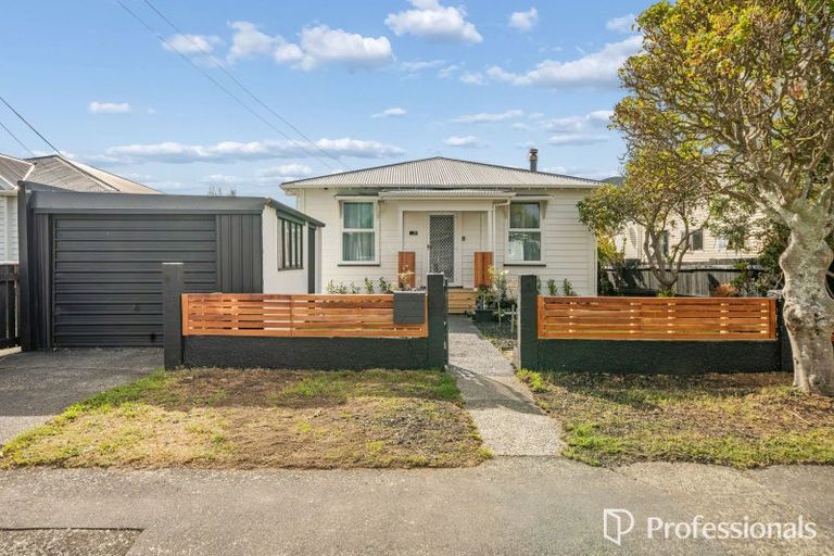Photo of property in 53 York Street, Moera, Lower Hutt, 5010