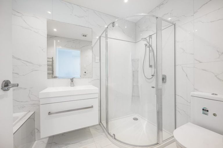 Photo of property in 2 Lords Way, Silverdale, 0932