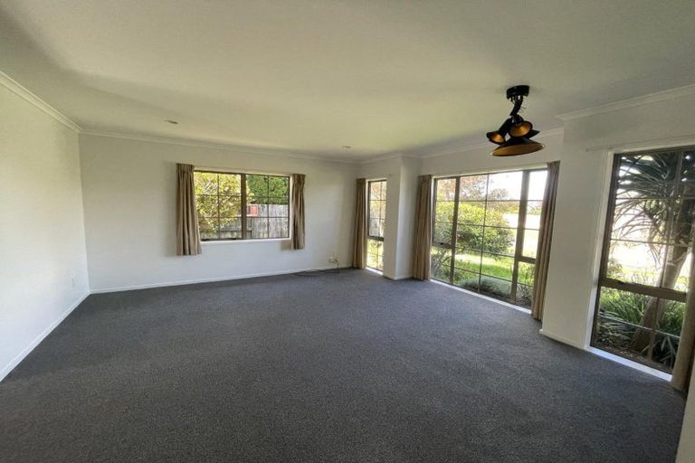 Photo of property in 19 Miers Glade, Rototuna North, Hamilton, 3210