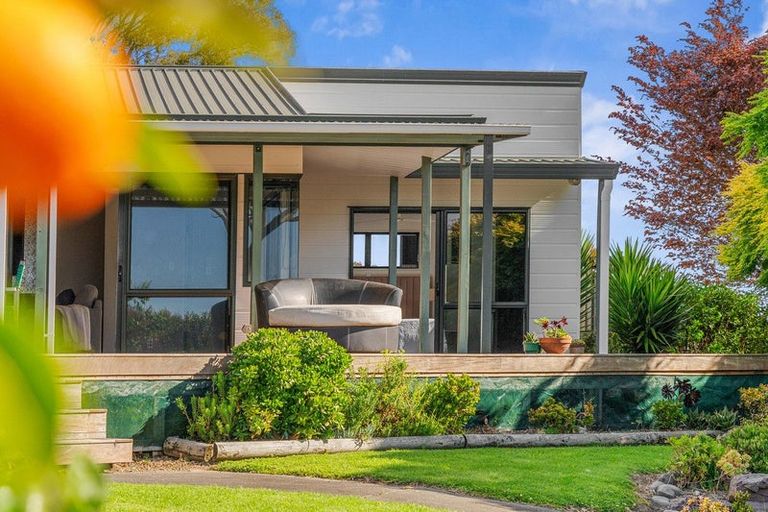 Photo of property in 14 Wade Place, Welcome Bay, Tauranga, 3175