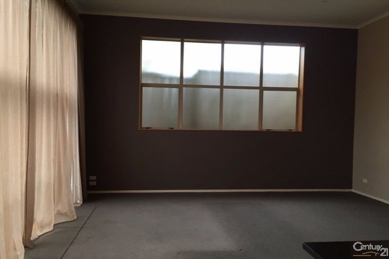 Photo of property in 98 Cyril French Drive, Flat Bush, Auckland, 2016