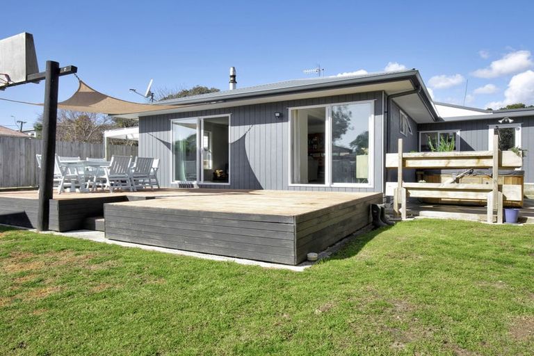 Photo of property in 221 Matai Road, Raumati Beach, Paraparaumu, 5032