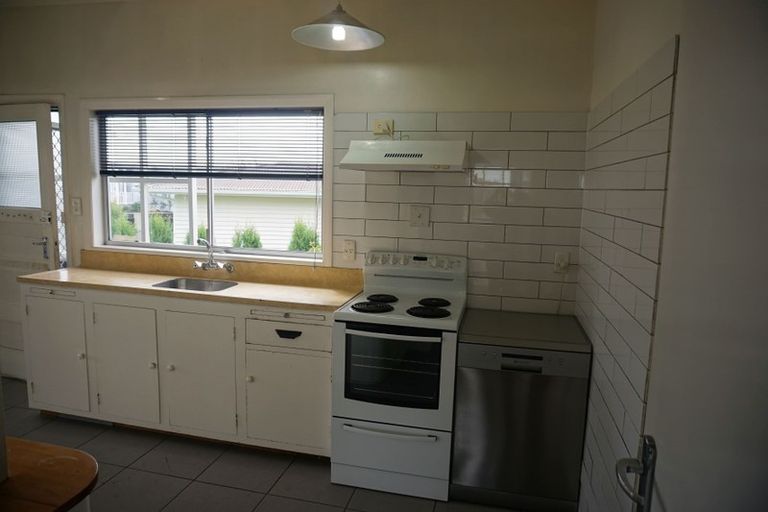 Photo of property in 12c Campbell Street, Havelock North, 4130