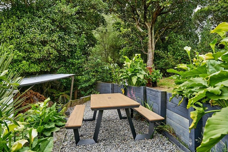 Photo of property in 12b Bell Street, Tawa, Wellington, 5028