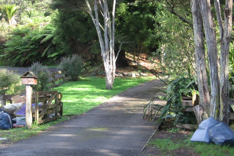 Photo of property in 12 Jays Road, Titirangi, Auckland, 0604