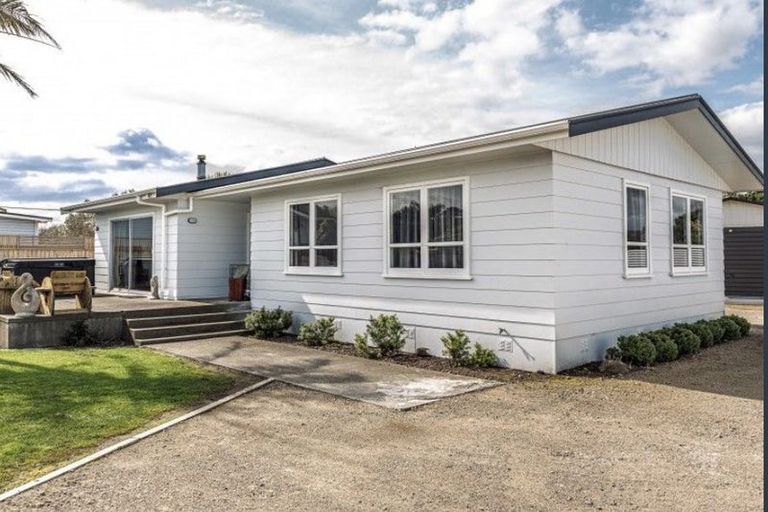 Photo of property in 8a Kings Avenue, Gonville, Whanganui, 4501