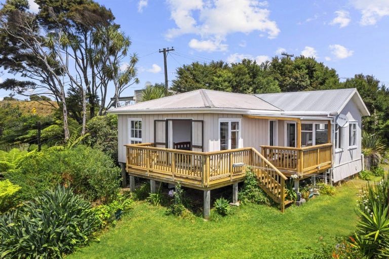 Photo of property in 92 Greenslade Road, Raglan, 3295