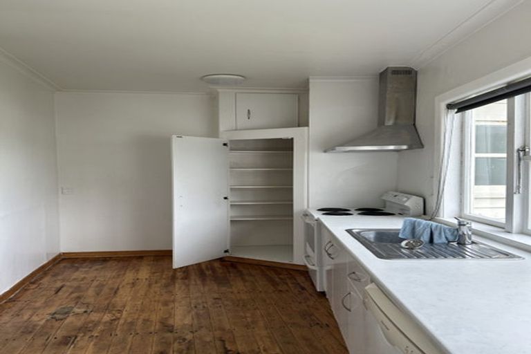 Photo of property in 11 Waru Street, Khandallah, Wellington, 6035