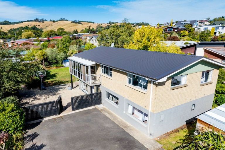 Photo of property in 34 Kinmont Crescent, Kinmont Park, Mosgiel, 9024