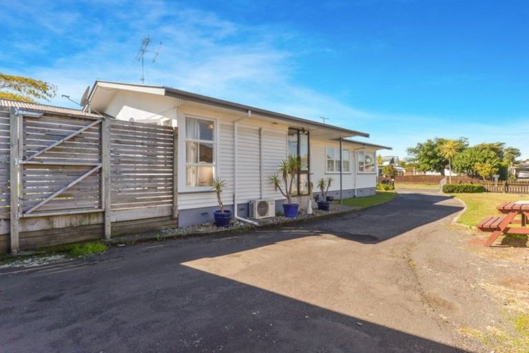 Photo of property in 55 Mears Road, St Andrews, Hamilton, 3200