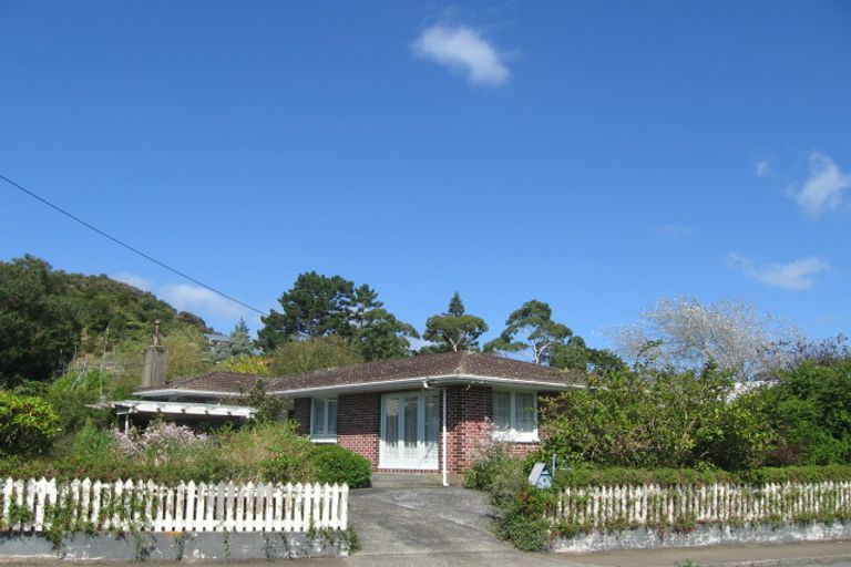 Photo of property in 8 Molloys Road, Te Marua, Upper Hutt, 5018
