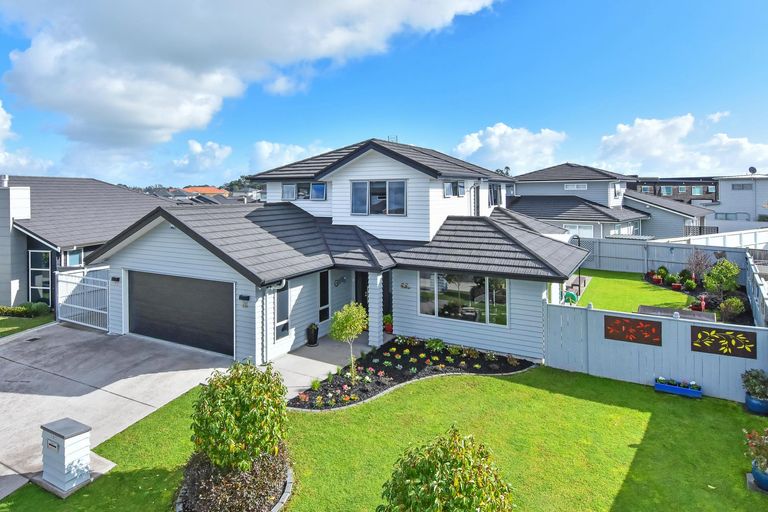 Photo of property in 309 Harbourside Drive, Karaka, Papakura, 2113