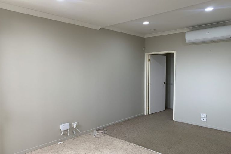 Photo of property in 2a Castleton Drive, Howick, Auckland, 2014