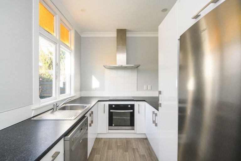 Photo of property in 51 Burns Avenue, Takaro, Palmerston North, 4412