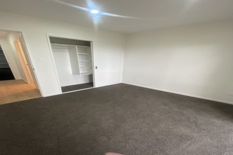 Photo of property in 15 Falcon Crescent, Hobsonville, Auckland, 0618