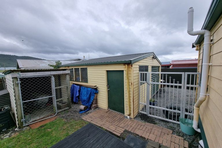 Photo of property in 43 Blake Street, Blaketown, Greymouth, 7805