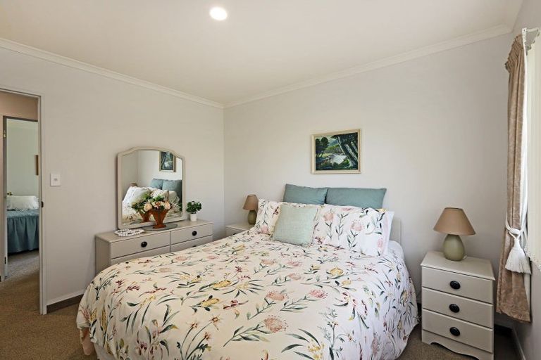 Photo of property in 3 Aintree Place, Taradale, Napier, 4112