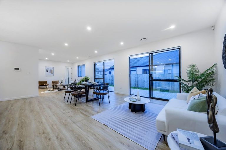 Photo of property in 5 Cutfield Lane, Kumeu, 0810