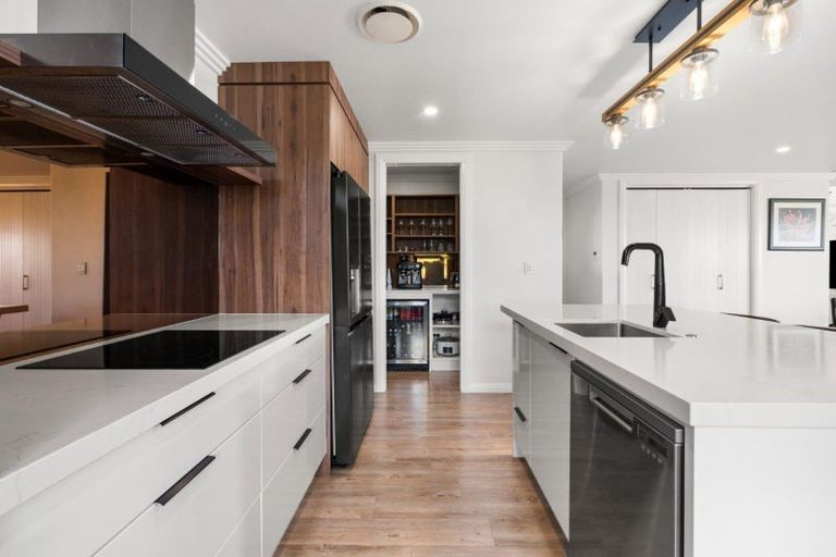 Photo of property in 30 Lakeside Terrace, Omokoroa, 3114